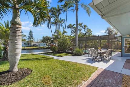 River House Retreat - Bradenton, Florida
