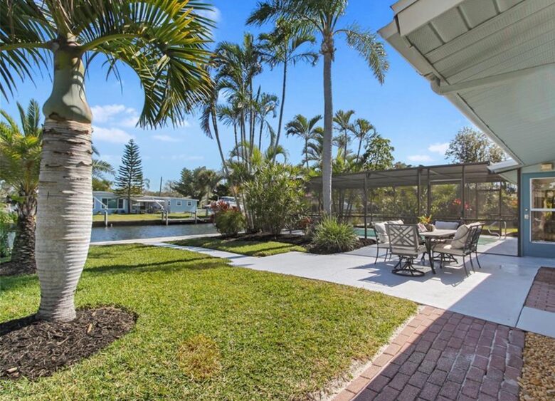 River House Retreat - Bradenton, Florida