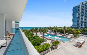 Roney Palace (1Hotel) Prime Retreat - Miami Beach, Florida