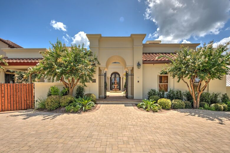 Home Exchange in Austin, TX private house with secure surroundings