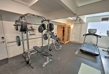 Home Exchange in Austin, TX weight bench