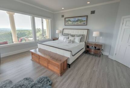 Home Exchange in Austin, TX master suite with patio access and lounge