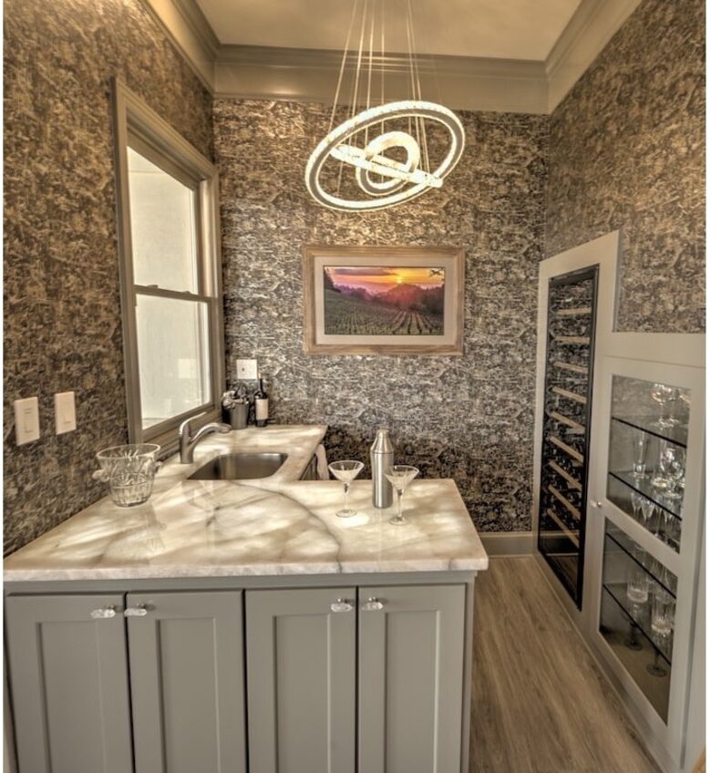 Home Exchange in Austin, TX with bar and wine fridge