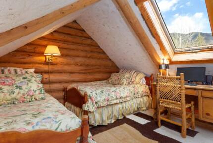 Happy Squirrel Cabin - Aspen, Colorado