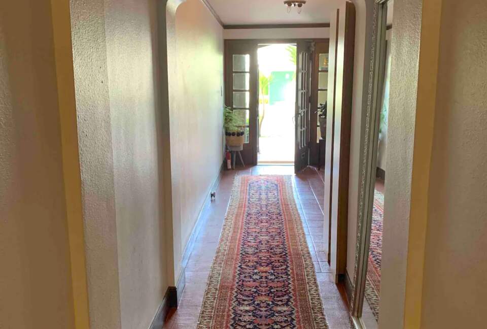 Home Exchange in San Francisco, CA, front entry into the charming home