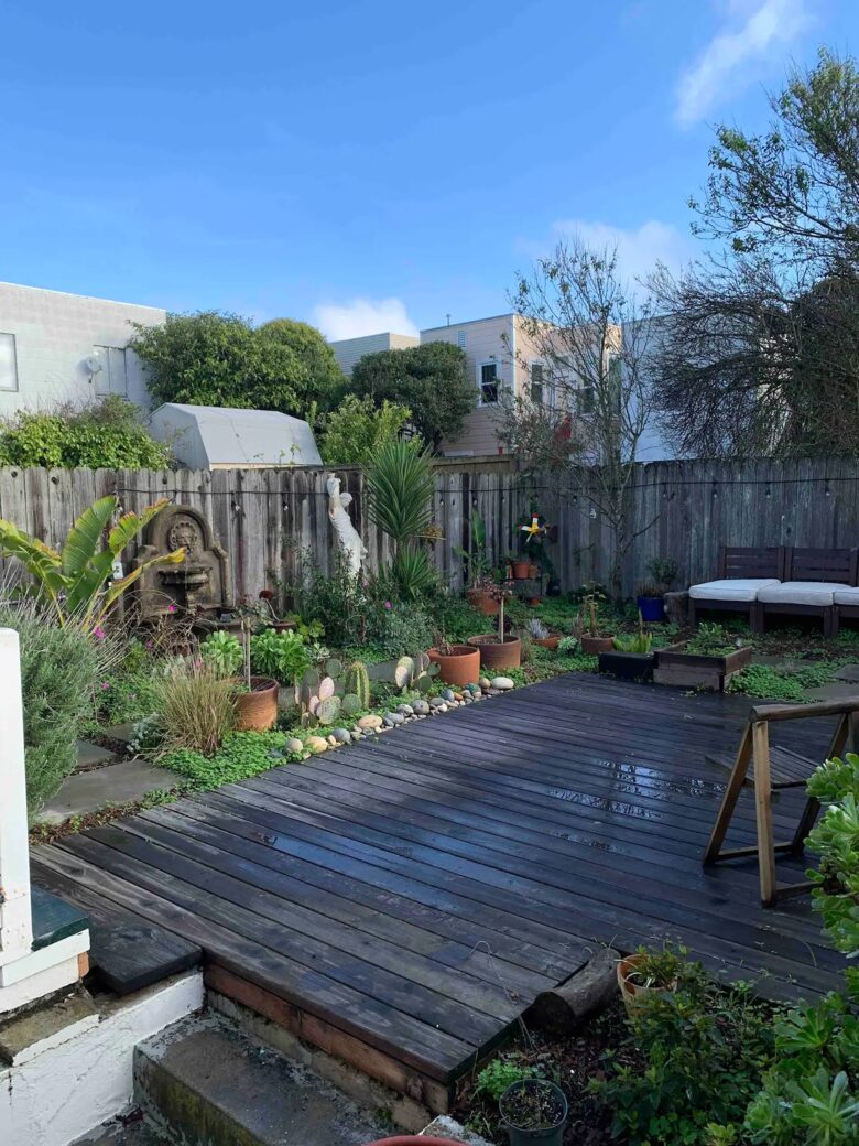 Home Exchange in San Francisco, CA, private patio with fountain