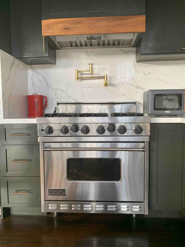 Home Exchange in San Francisco, CA, gas oven and stove