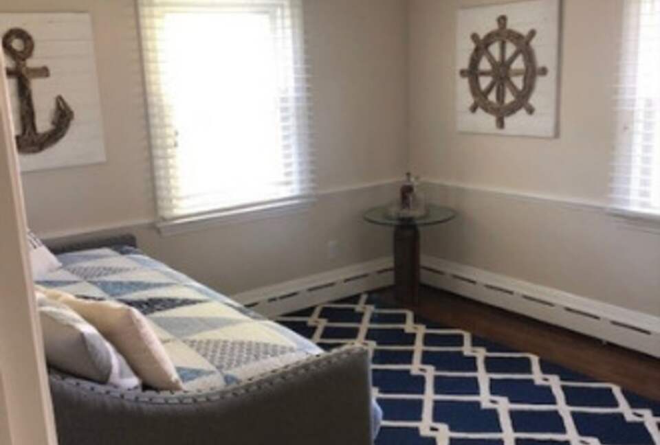 Office + twin bedroom upstairs