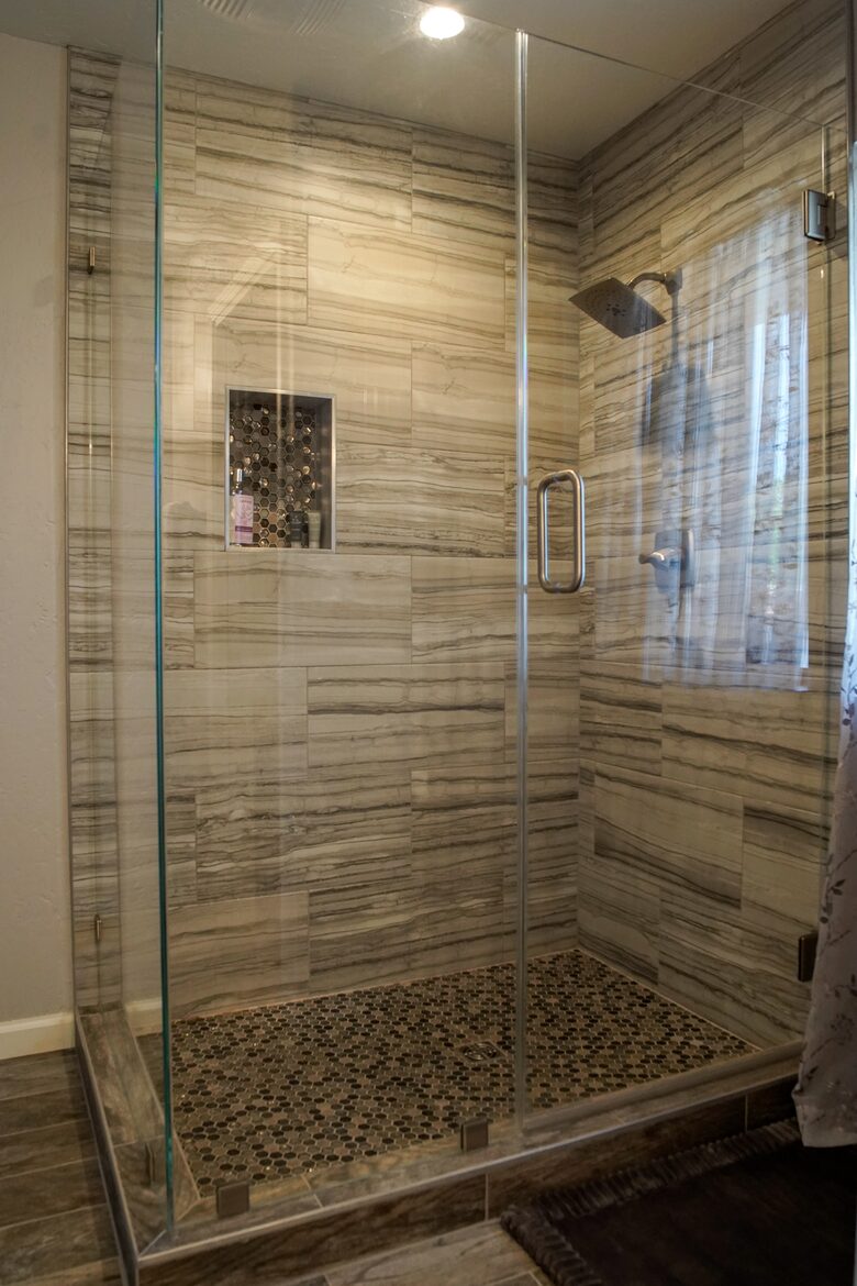 Home Exchange in Napa, Catwalk in shower
