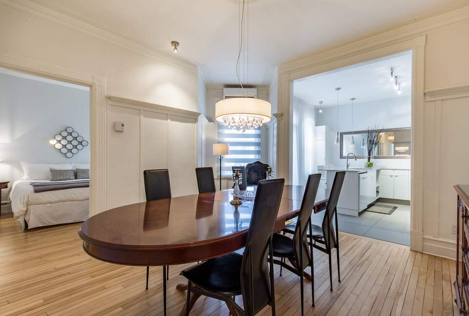Home Exchange in Montreal, Quebec formal dining space