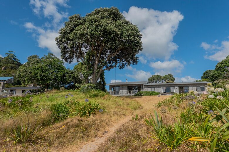 Home Exchange in Ferry Landing, Waikato, NZ walk to beach