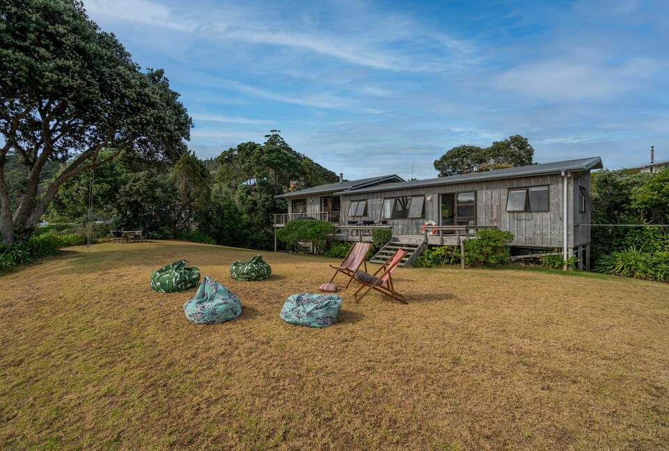 Home Exchange in Ferry Landing, Waikato, NZ backyard