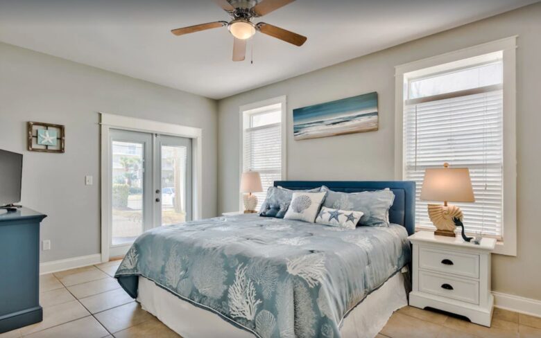 First floor king bed and ensuite bathroom