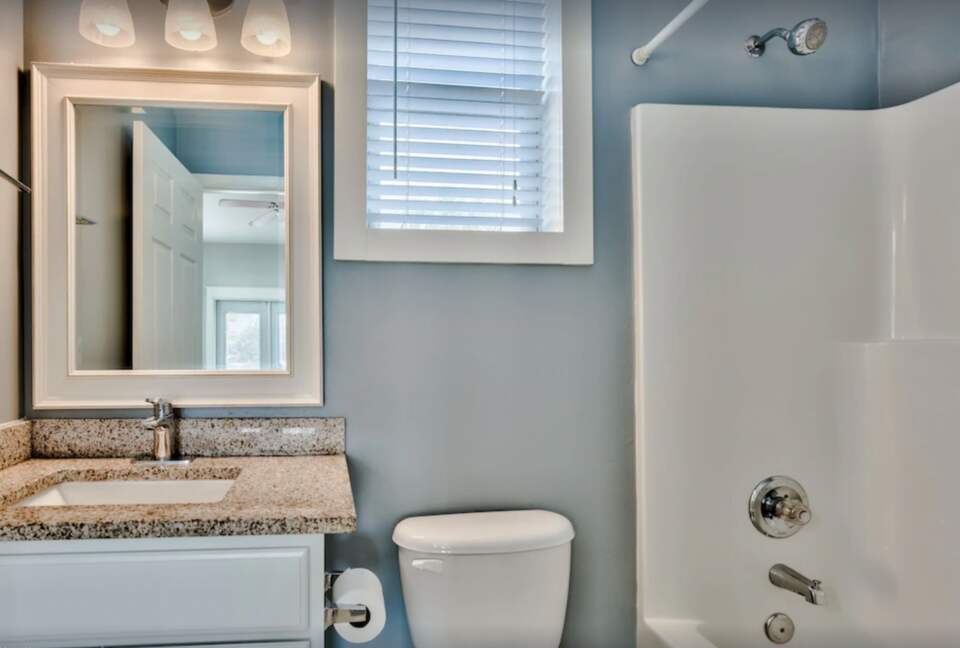 First floor ensuite bathroom