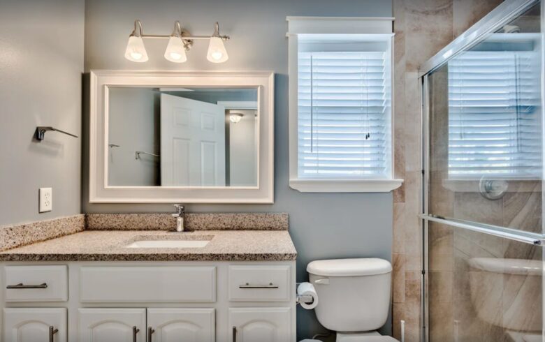 Second floor ensuite bathroom