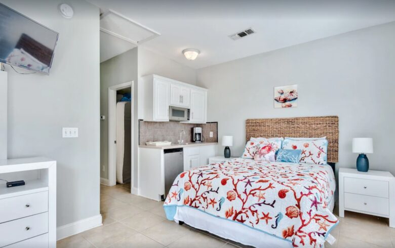 Cabana with queen bed