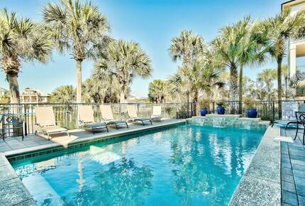 Home Exchange in Destin, FL magnificent private pool