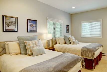 The Cottages and Overlook at Bella Vista Estate - Steamboat Springs, Colorado