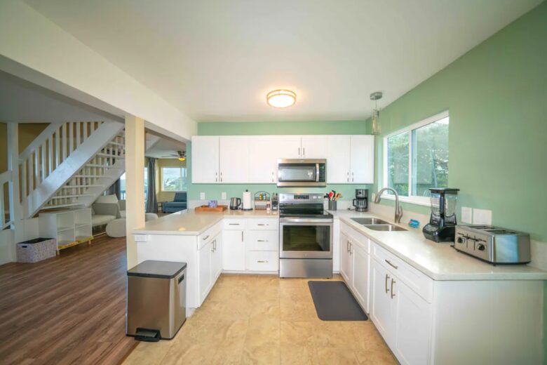 3 bedroom unit kitchen