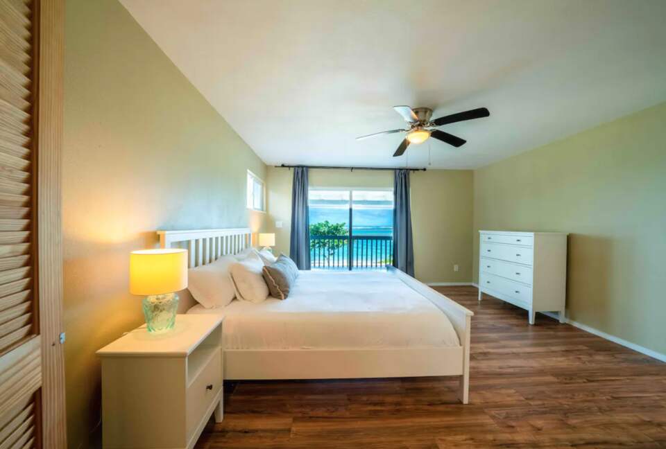 3 bedroom unit king room