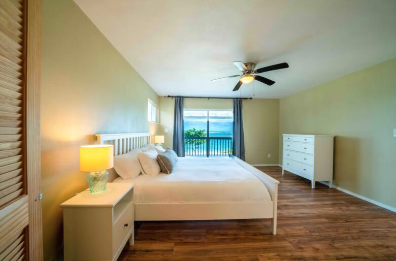 3 bedroom unit king room