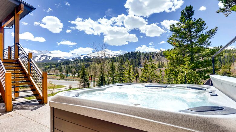 Home Exchange in Breckenridge, CO hot tub with a view