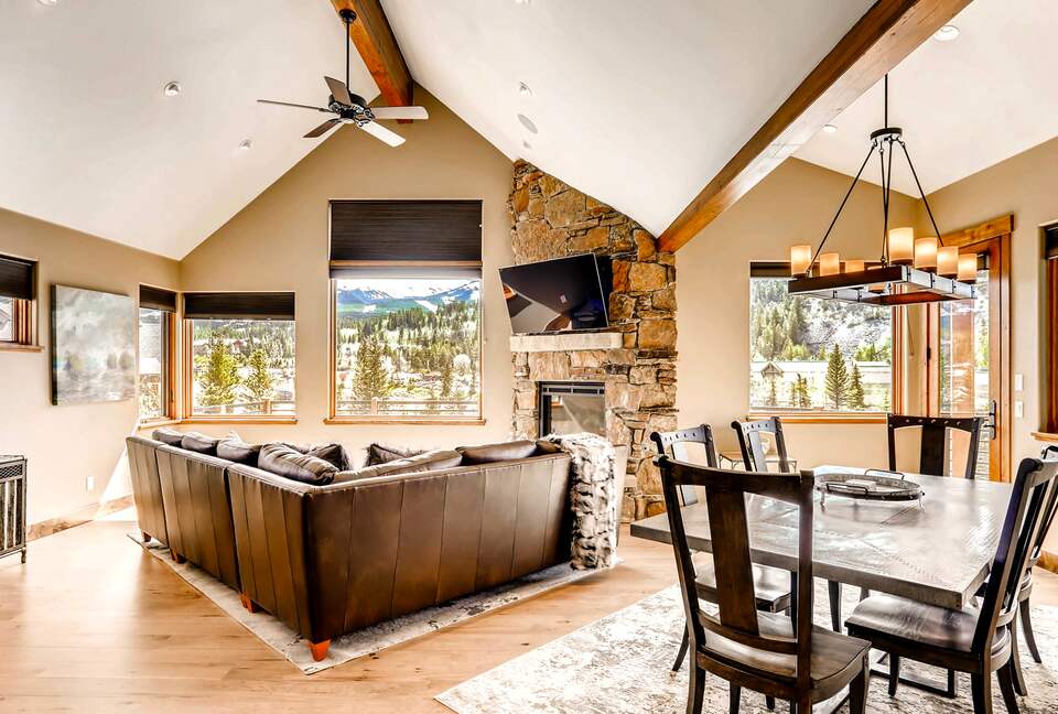 Home Exchange in Breckenridge, CO open concept living and dining