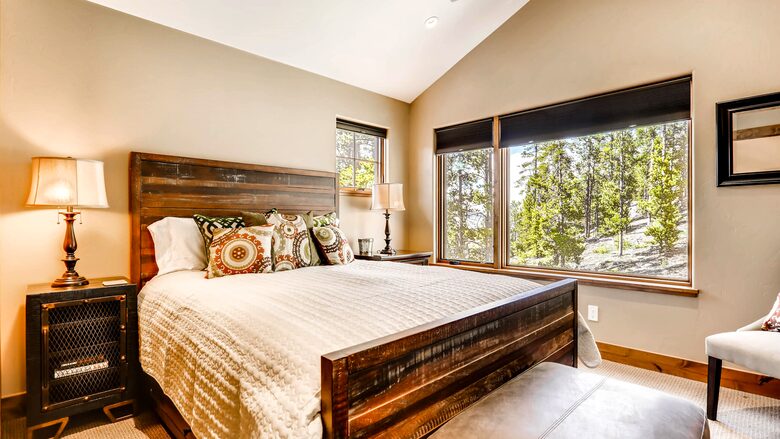 Home Exchange in Breckenridge, CO bedroom 3 with a view
