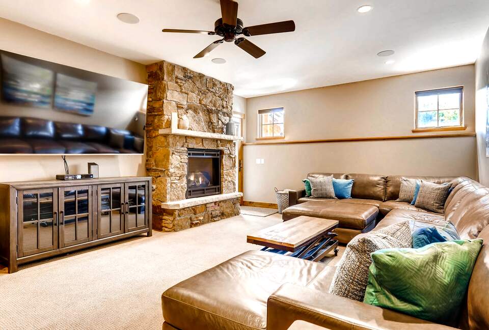 Home Exchange in Breckenridge, CO bonus room with large tv