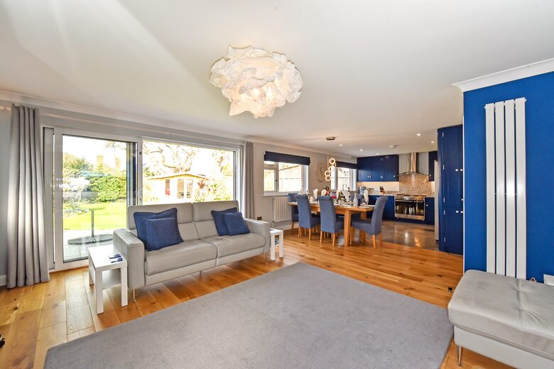 Beautifully Renovated Home Near the Beach - Fareham, United Kingdom