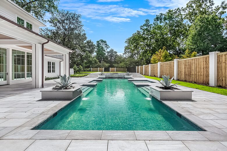 Home Exchange in Baton Rouge, LA incredible private pool