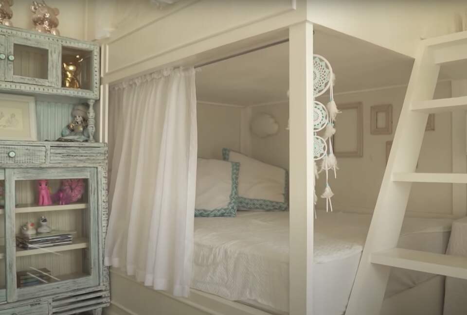 Villa La Nuvola (The Cloud) - Manila (Greater Manila), Philippines