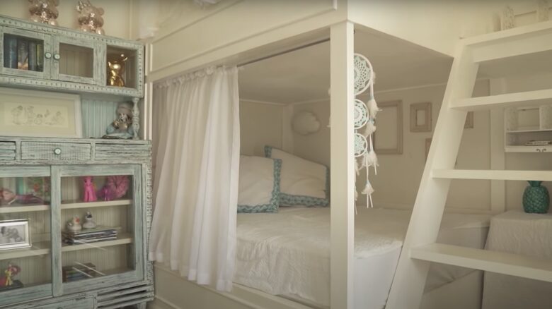 Villa La Nuvola (The Cloud) - Manila (Greater Manila), Philippines