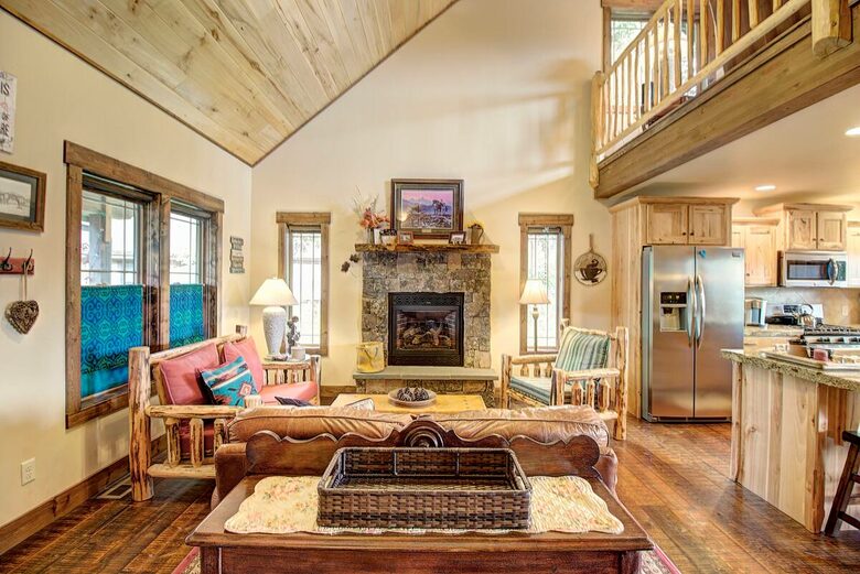 Home Exchange in Columbia Falls, Montana cozy living space