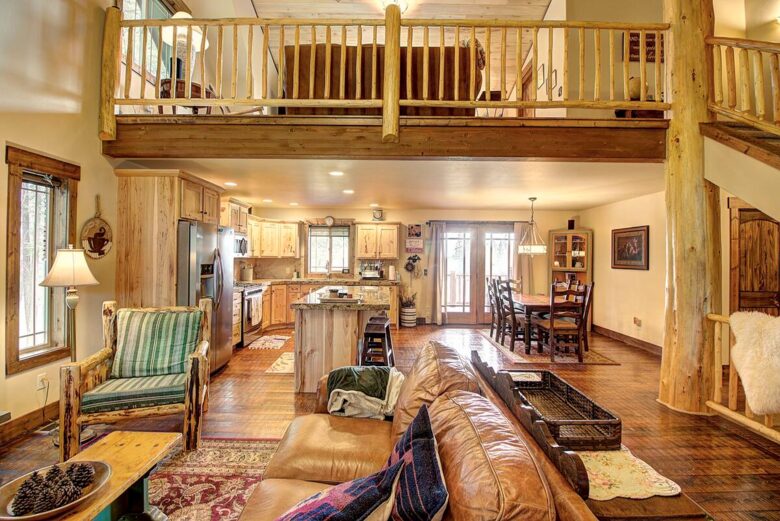 Home Exchange in Columbia Falls, Montana open concept living space