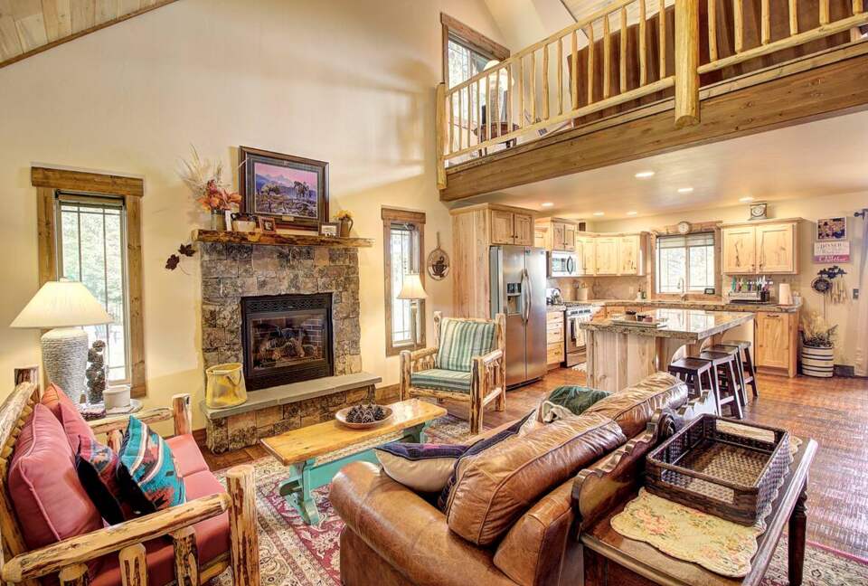 Home Exchange in Columbia Falls, Montana family room with gas fire