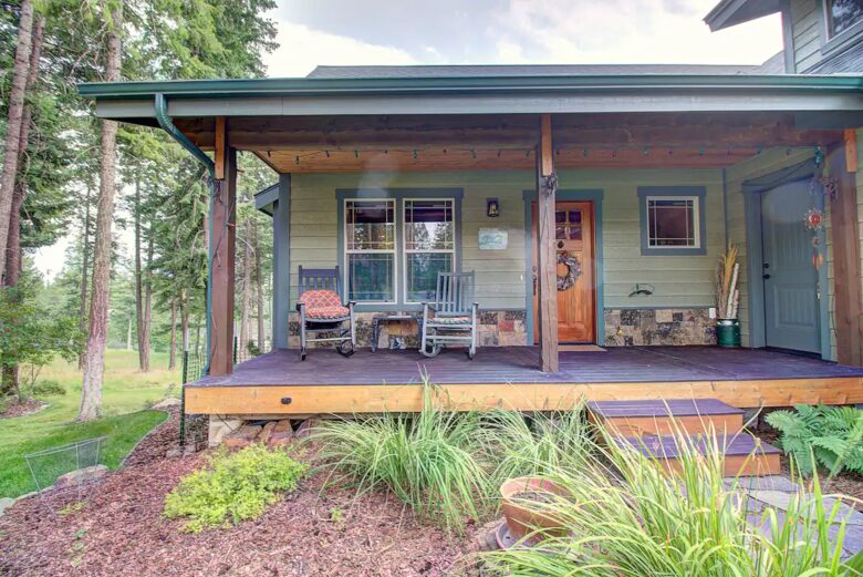 Home Exchange in Columbia Falls, Montana front porch