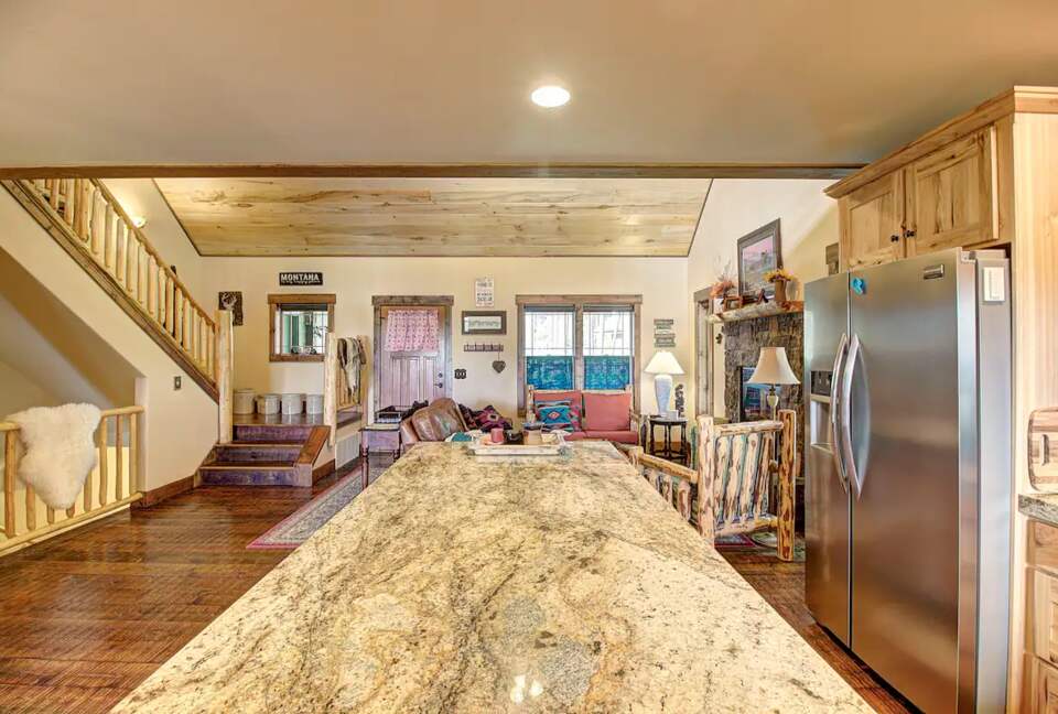 Home Exchange in Columbia Falls, Montana open concept kitchen