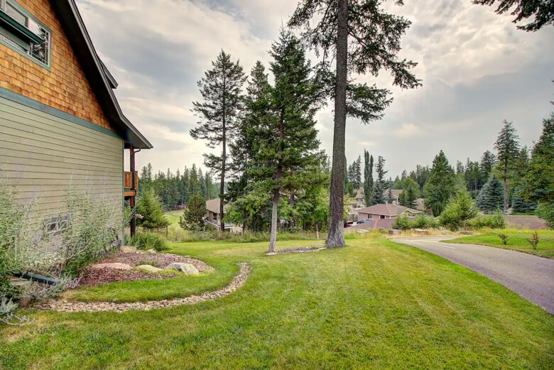 Home Exchange in Columbia Falls, Montana side yard