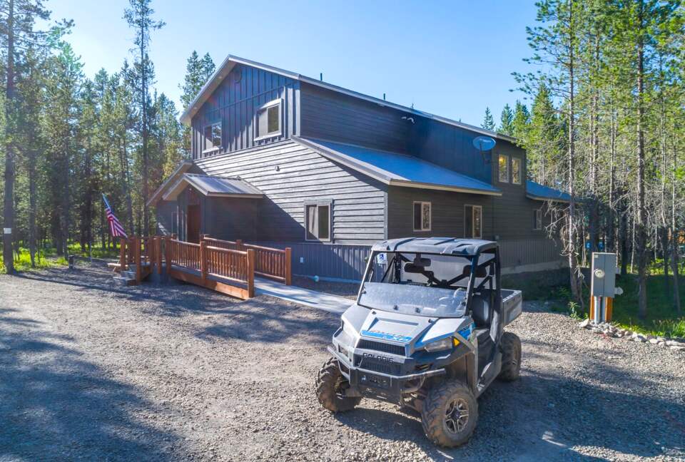 Buck Buck Moose Cabin - Island Park, Idaho