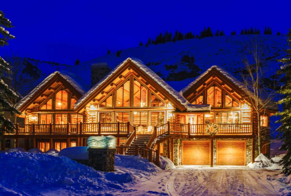 Luxury log cabin near Bald Mountain