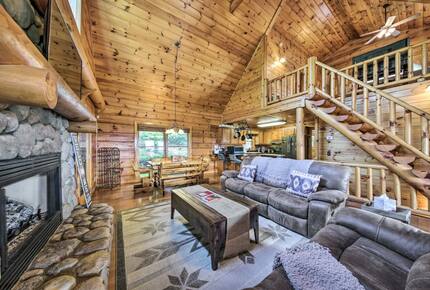 Home Exchange in Morganton, GA Blue Ridge Mountain living room