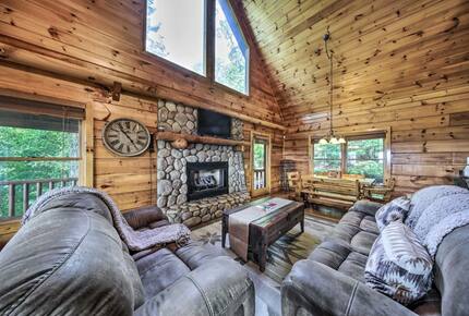 Home Exchange in Morganton, GA Blue Ridge Mountain family room