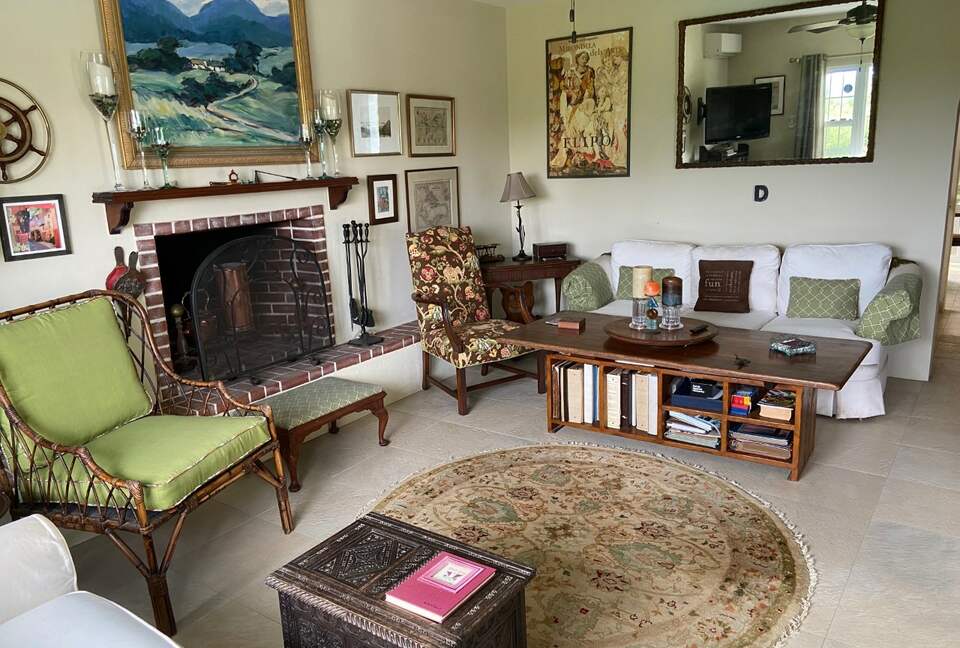 Bermuda Poolside Cottage - Southampton, Bermuda