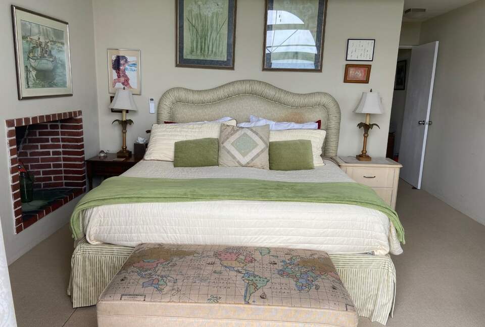 Bermuda Poolside Cottage - Southampton, Bermuda