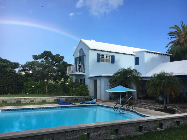 Bermuda Poolside Cottage - Southampton, Bermuda