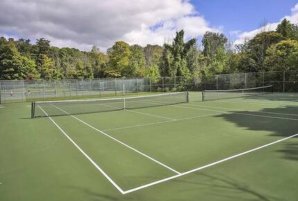 Harbor Cove | Quaint Michigan Outdoor Getaway - Harbor Springs, Michigan