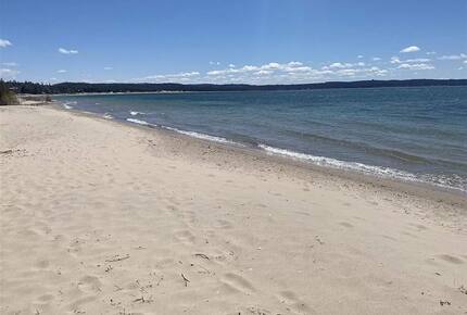 Harbor Cove | Quaint Michigan Outdoor Getaway - Harbor Springs, Michigan