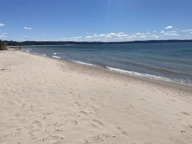 Harbor Cove | Quaint Michigan Outdoor Getaway - Harbor Springs, Michigan