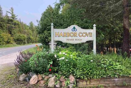 Harbor Cove | Quaint Michigan Outdoor Getaway - Harbor Springs, Michigan